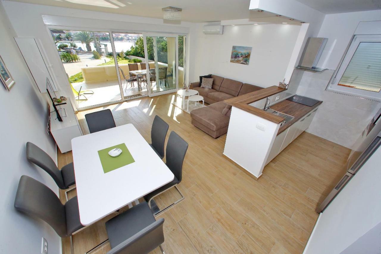 Luxury Apartments Sikiric_2 With Fantastic View On The Sea บาร์บินเย ภายนอก รูปภาพ